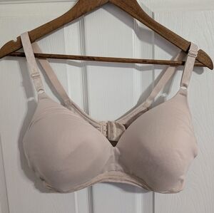 Warners Cloud 9 Super Soft Smooth Bra Wireless Size 40C Beige 1269